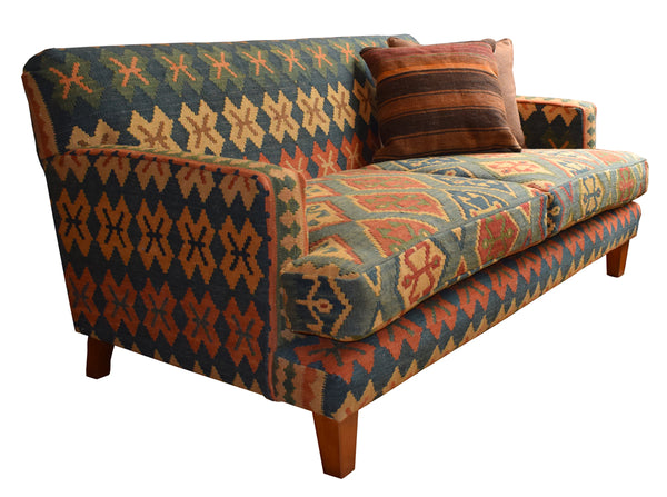 Habitat 2025 snuggle chair