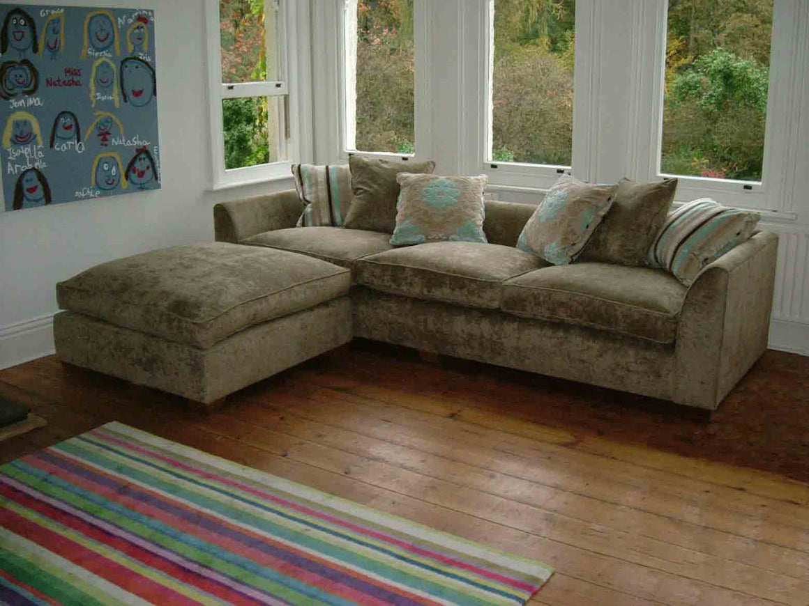 Sussex Scatter Back Sofas with Run Up